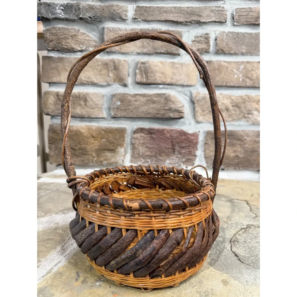 Rustic Handwoven Grapevine and Wicker Basket with‎ Natural Branch Handle Brown